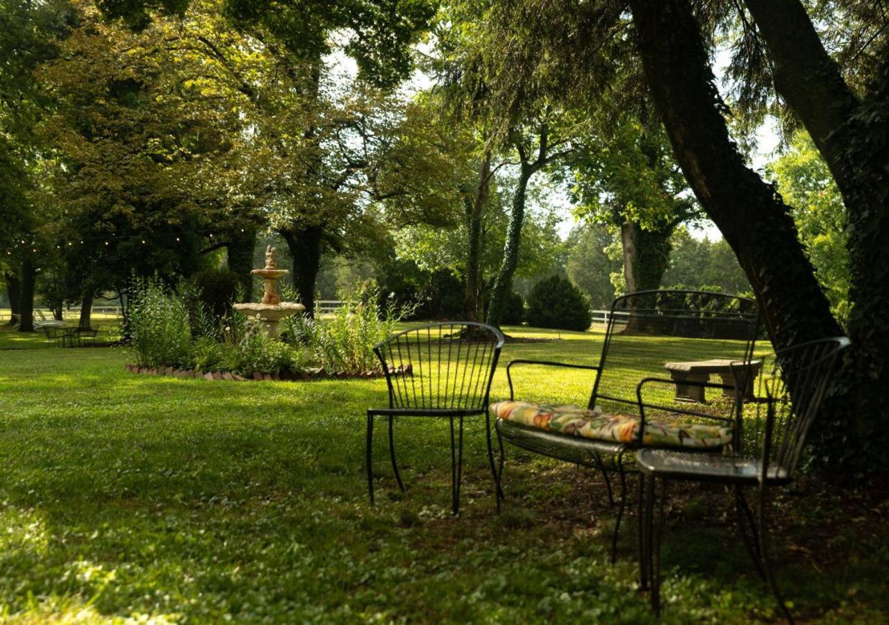 Prospect Hill Inn & Restaurant Zion Crossroads Eksteriør bilde